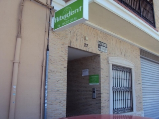 CLINICA DENTAL RIBA-DENT
